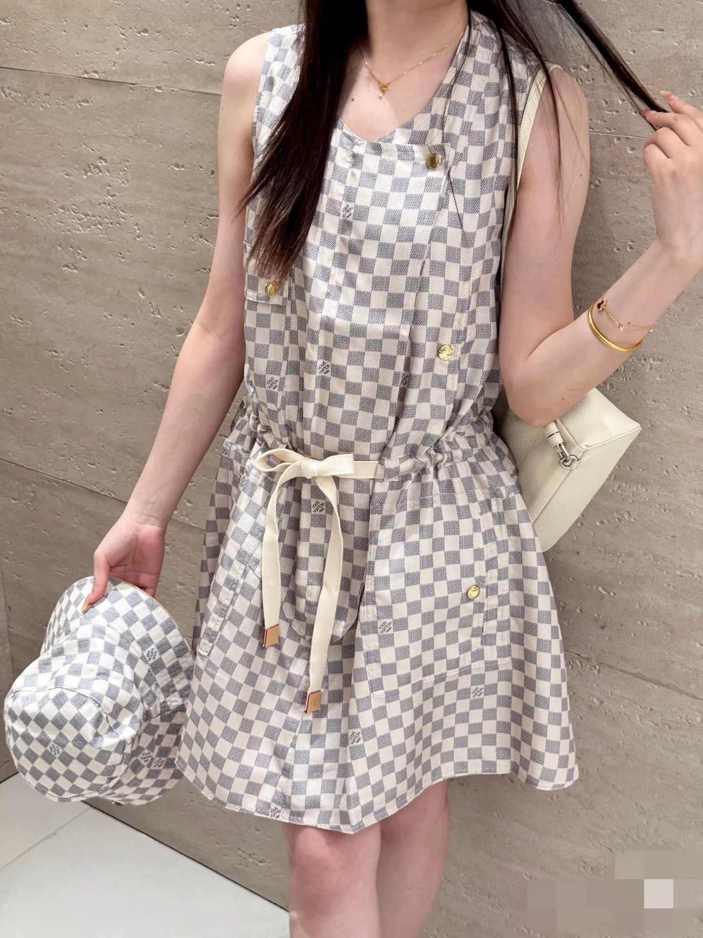 Louis Vuitton Louis Vuitton New Checkered Sleeveless Dress Size US S / EU 44-46 / 1 - 7 Thumbnail
