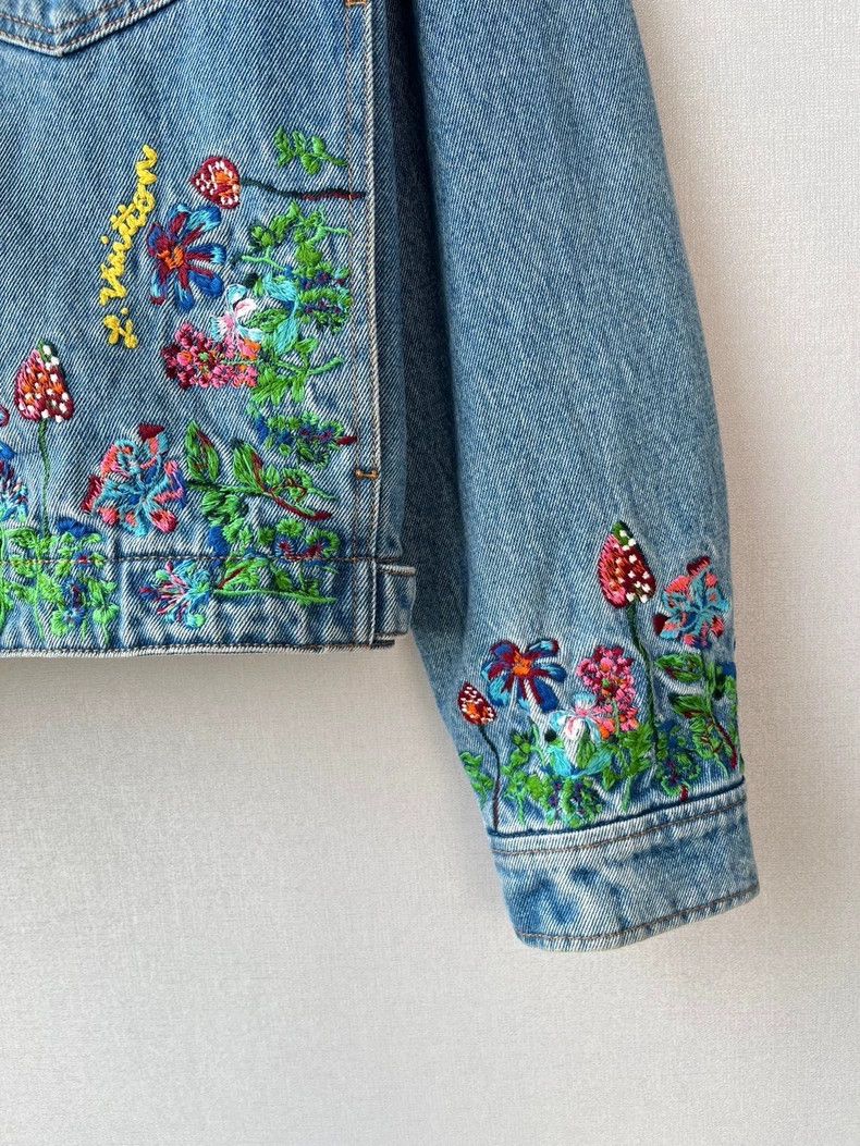 Louis Vuitton Louis Vuitton Floral Embroidered Denim Jacket Size US S / EU 44-46 / 1 - 3 Thumbnail