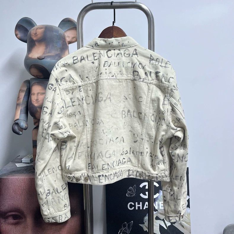 Balenciaga Balenciaga Graffiti Denim Jacket Size US M / EU 48-50 / 2 - 2 Thumbnail