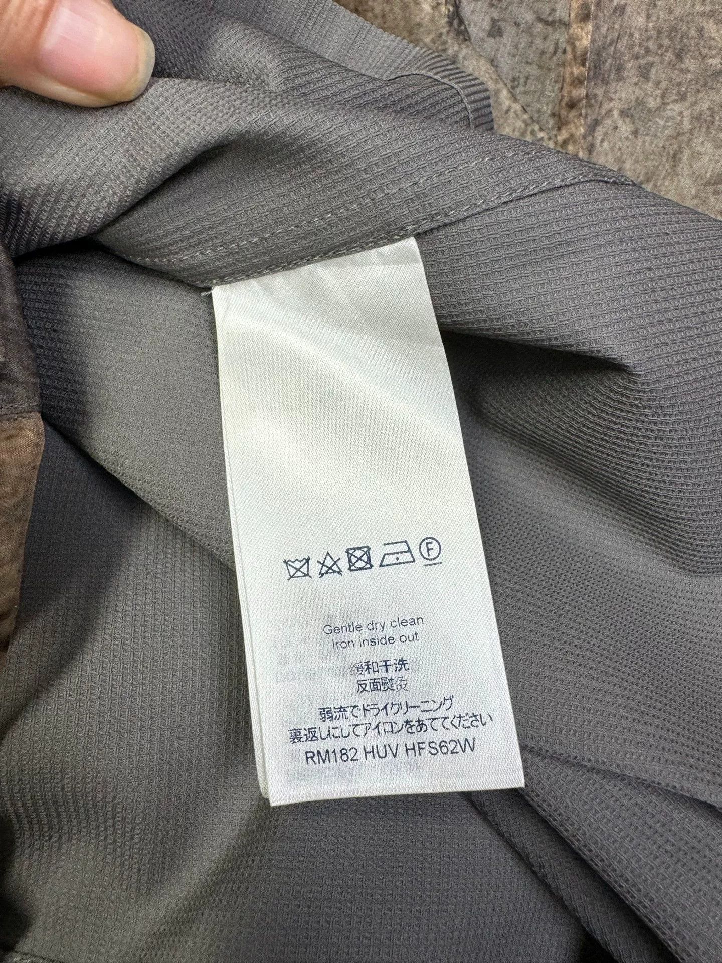 Louis Vuitton Louis Vuitton Organza Jacket Size US L / EU 52-54 / 3 - 6 Thumbnail