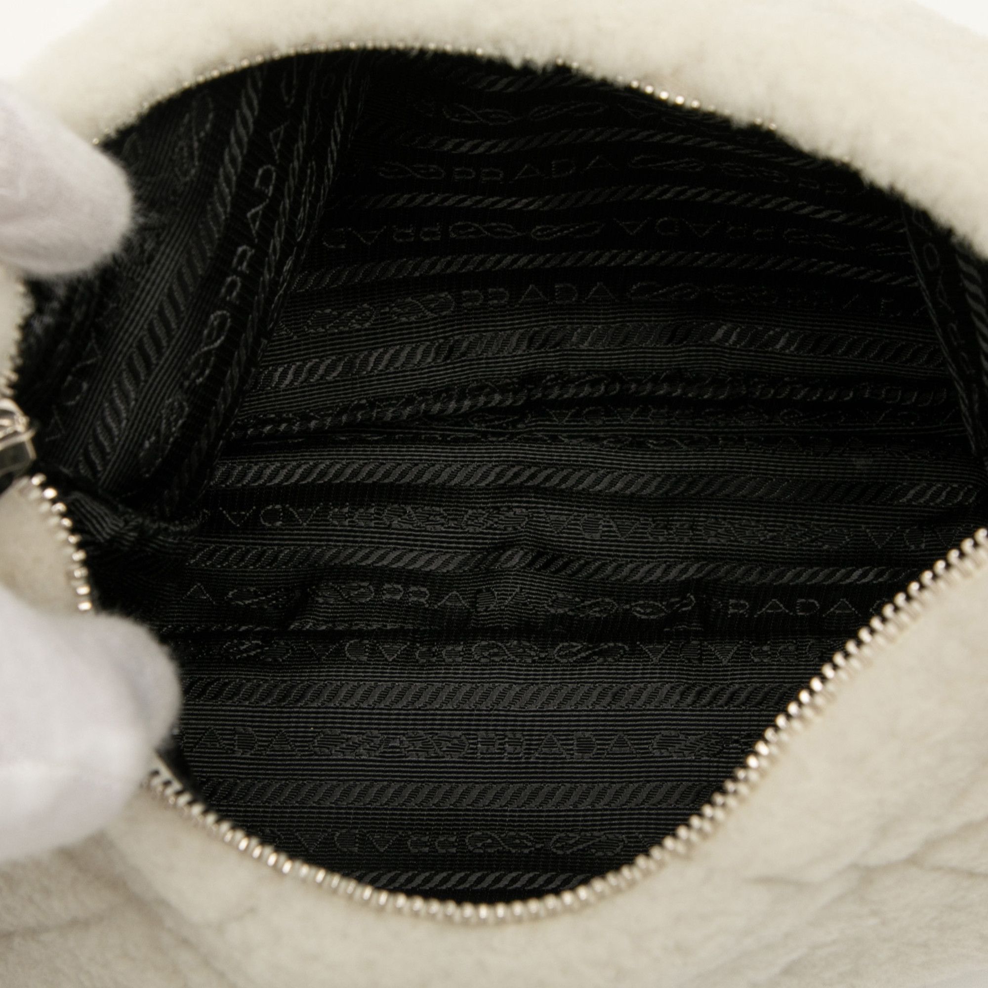 Prada Prada Quilted Shearling Re Edition 2005 Crossbody Size ONE SIZE - 4 Thumbnail