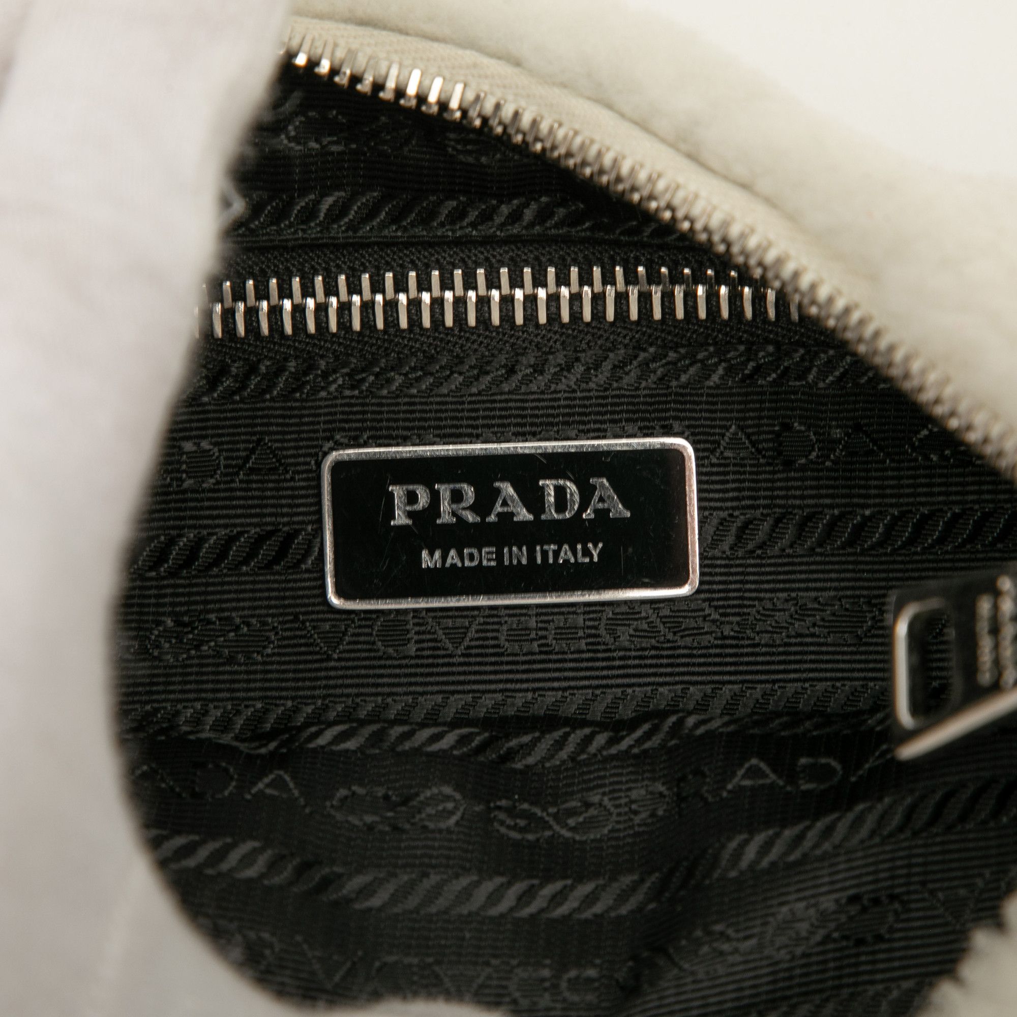 Prada Prada Quilted Shearling Re Edition 2005 Crossbody Size ONE SIZE - 5 Thumbnail