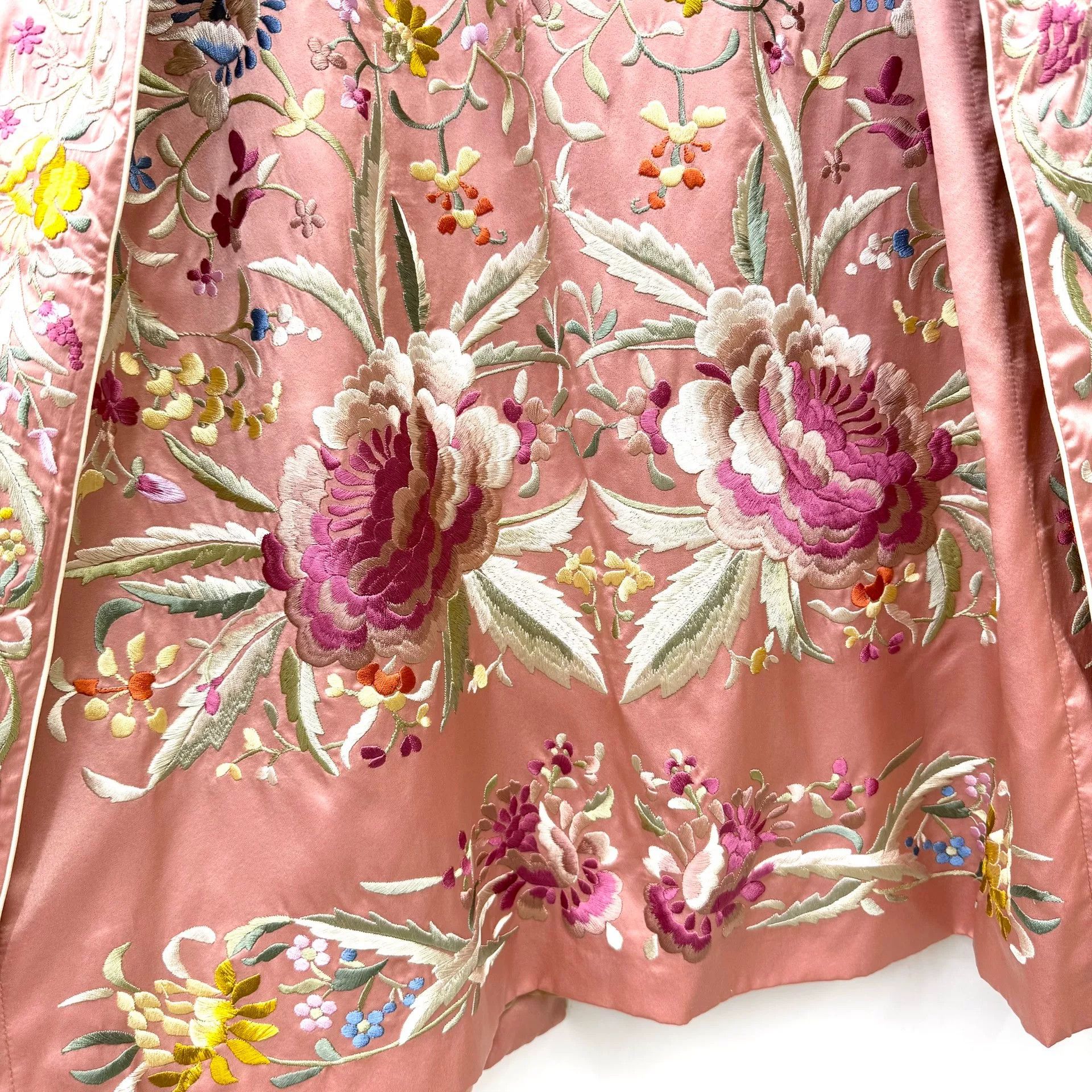 Gucci Gucci Floral Embroidered Silk Robe Size US M / EU 48-50 / 2 - 5 Thumbnail