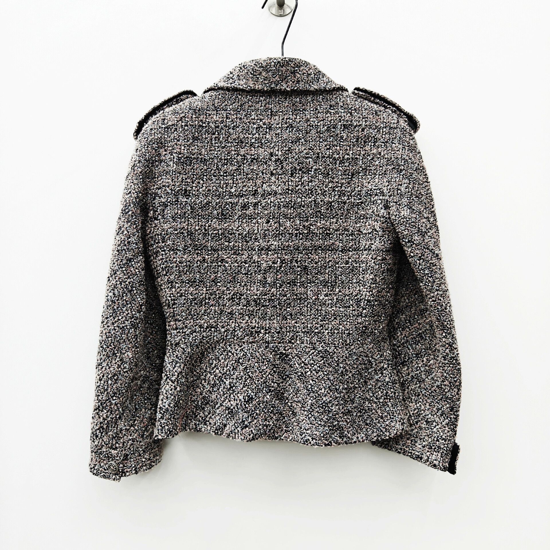 Chanel Chanel Runway Tweed Jacket with CC Buckle Size US XS / EU 42 / 0 - 2 Thumbnail