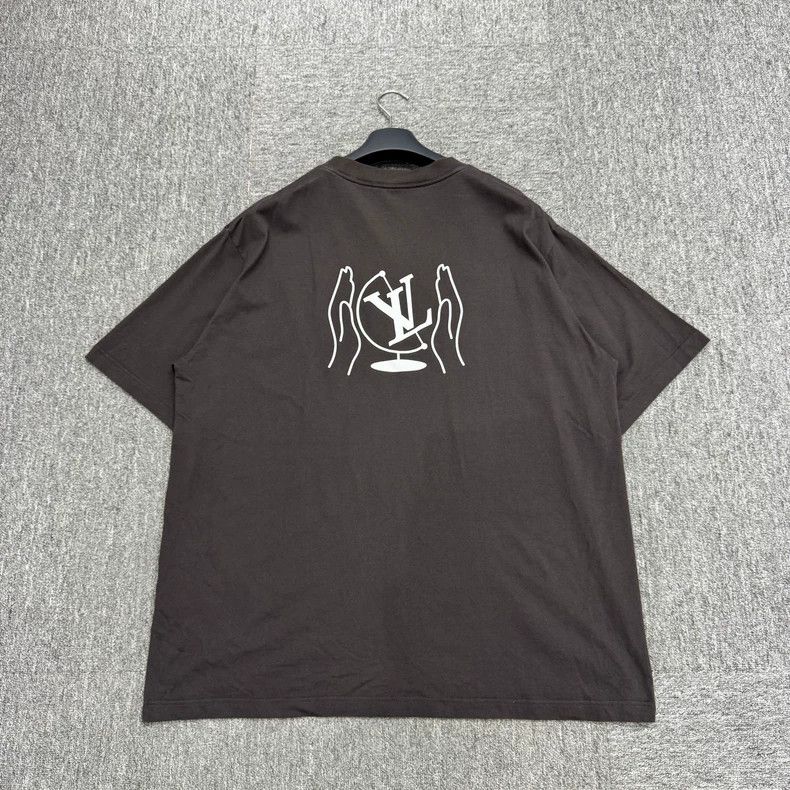 Louis Vuitton Louis Vuitton LV Logo Print T-Shirt Size US L / EU 52-54 / 3 - 5 Thumbnail