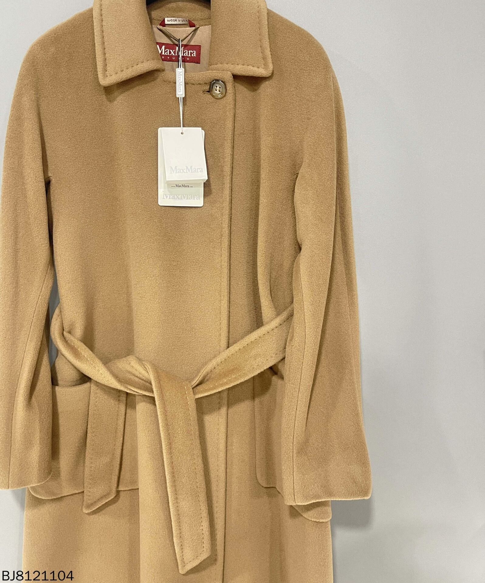 Max Mara beige wool coat by MaxMara Size US L / EU 52-54 / 3 - 2 Thumbnail