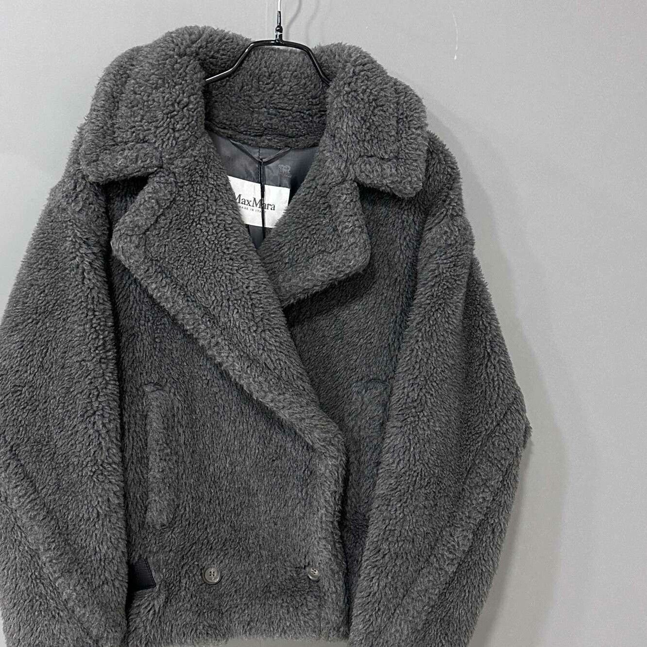 Max Mara gray short teddy coat by MaxMara Size US M / EU 48-50 / 2 - 2 Thumbnail
