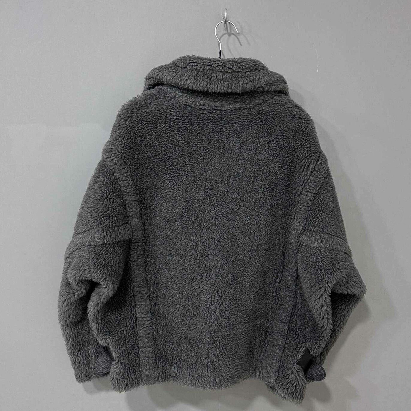 Max Mara gray short teddy coat by MaxMara Size US M / EU 48-50 / 2 - 3 Thumbnail