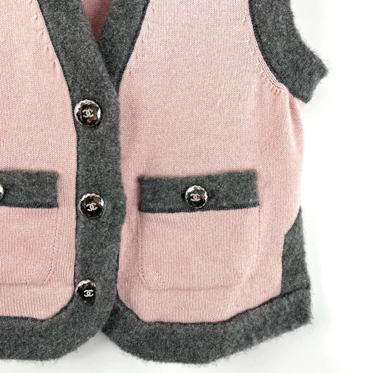 Chanel Chanel Gray Pink Knit Vest Size US XS / EU 42 / 0 - 4 Thumbnail
