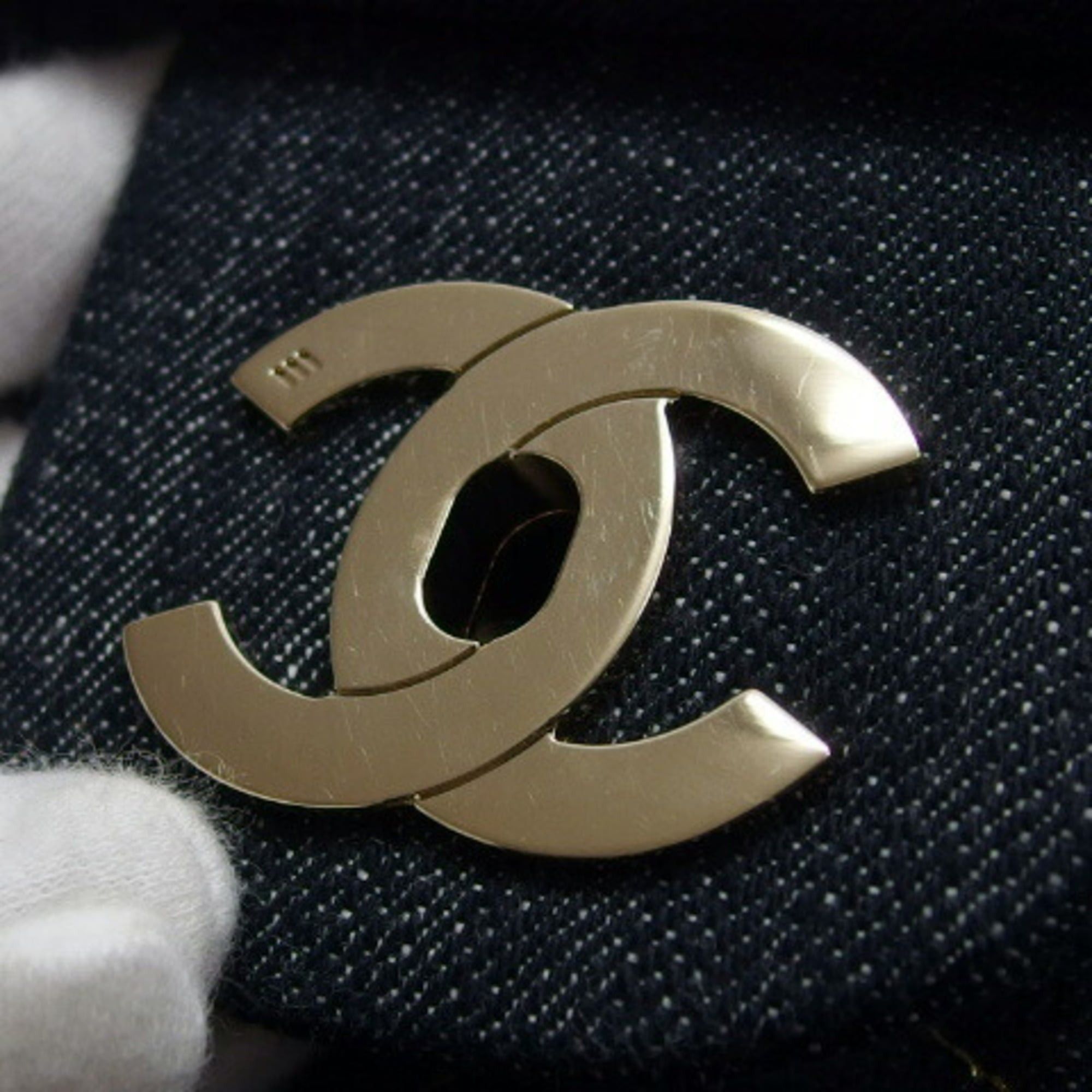 Chanel Chanel Matelasse Sparkling Denim Chain Shoulder Bag Indigo Unused Size ONE SIZE - 9 Thumbnail