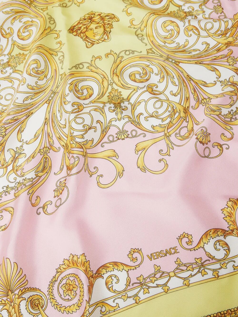 Versace "FOULARD 90X90 SPRING BAROCCO" PRINTED BIO SILK TWILL Size ONE SIZE - 2 Thumbnail