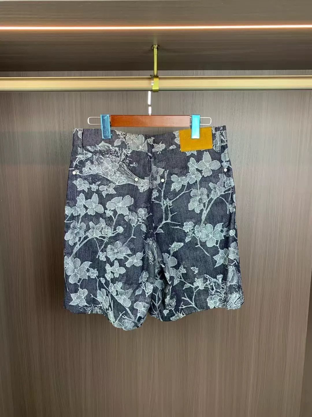 Louis Vuitton Louis Vuitton Botanical Print Shorts Size US 29 - 2 Thumbnail