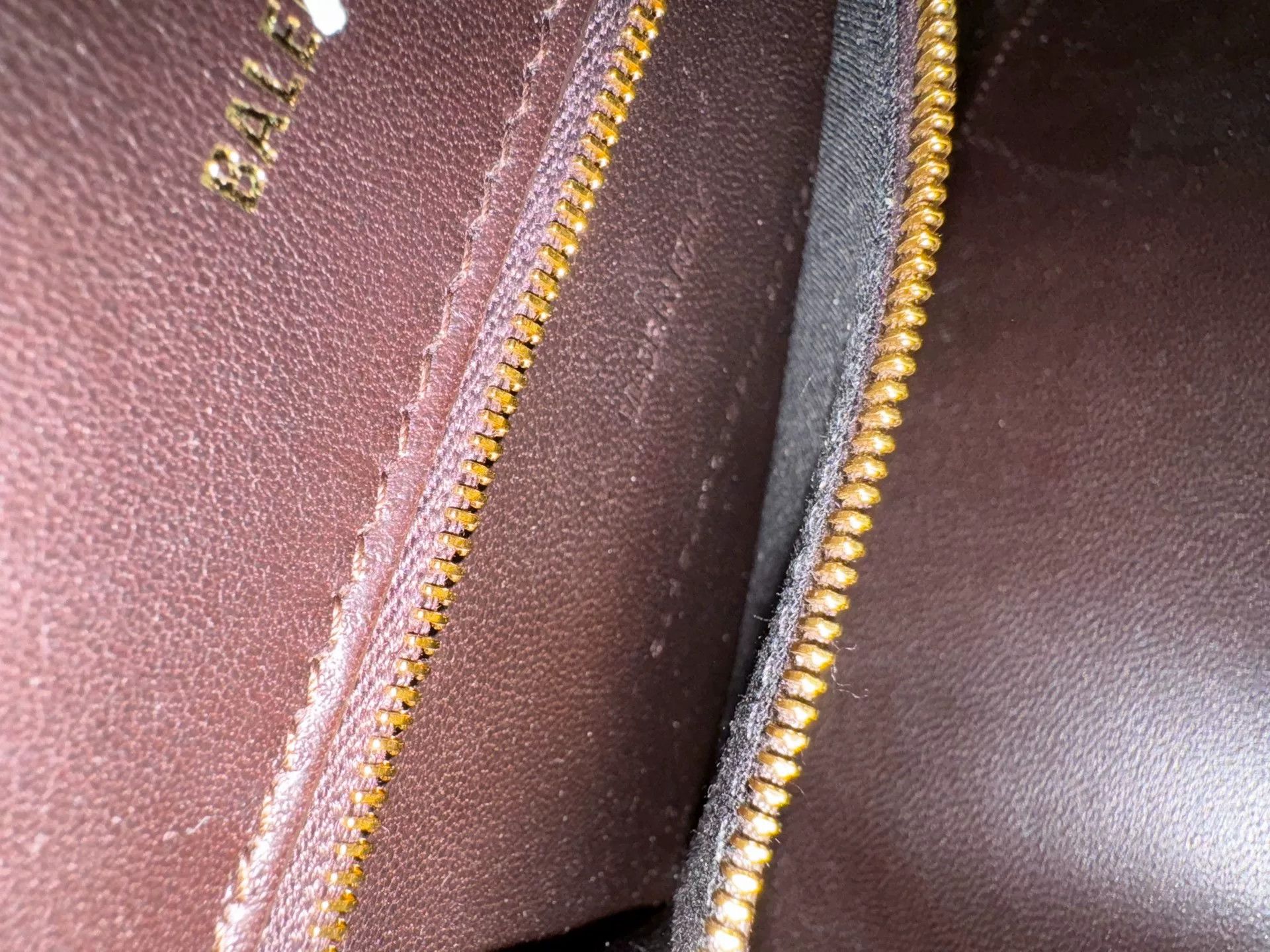 Balenciaga Balenciaga Hourglass Small Leather Handbag Size ONE SIZE - 7 Thumbnail