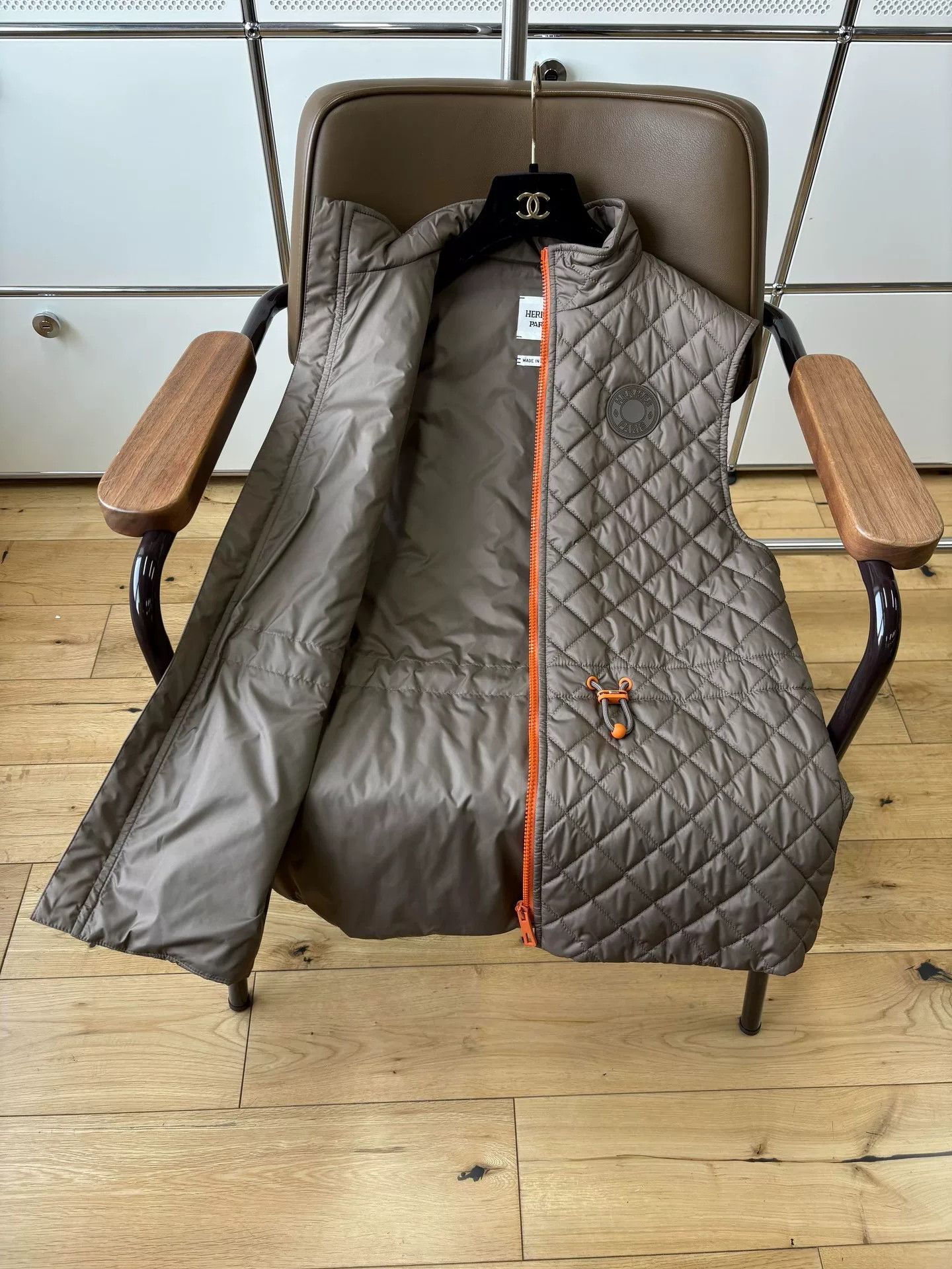 Hermes Hermes Quilted Sleeveless Vest Gray Size US S / EU 44-46 / 1 - 8 Thumbnail