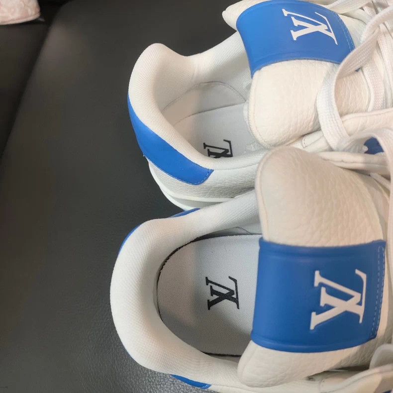 Louis Vuitton LV Leather Lowtop Sneakers White Blue Size US 10 / EU 43 - 8 Thumbnail