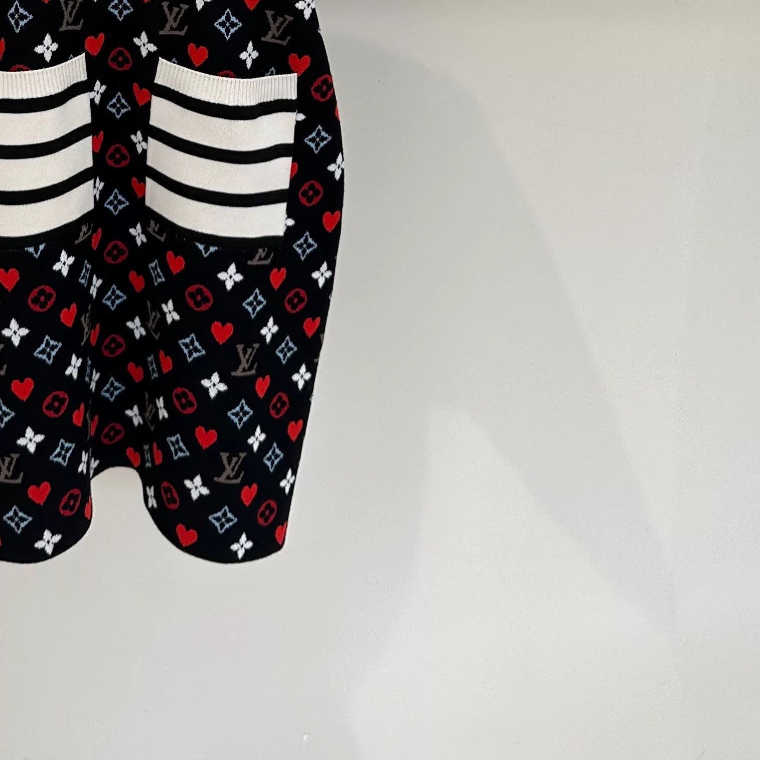 Louis Vuitton Louis Vuitton Valentine Heart Monogram Dress Size US 34 / EU 50 - 3 Thumbnail