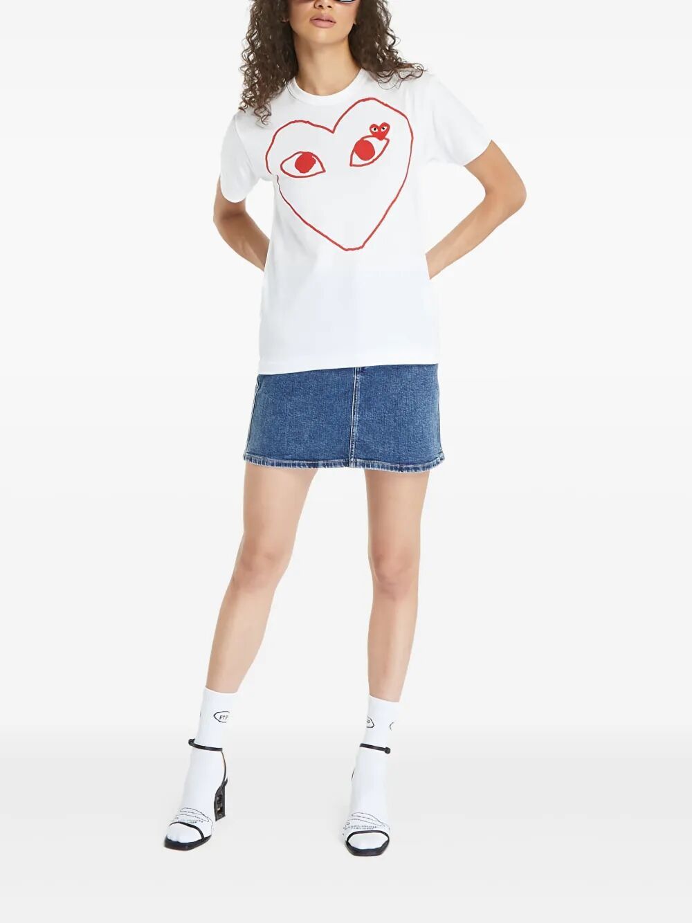 Comme des Garcons PLAY "RED EMBLEM RED HEART" T-SHIRT Size M / US 6-8 / IT 42-44 - 2 Thumbnail