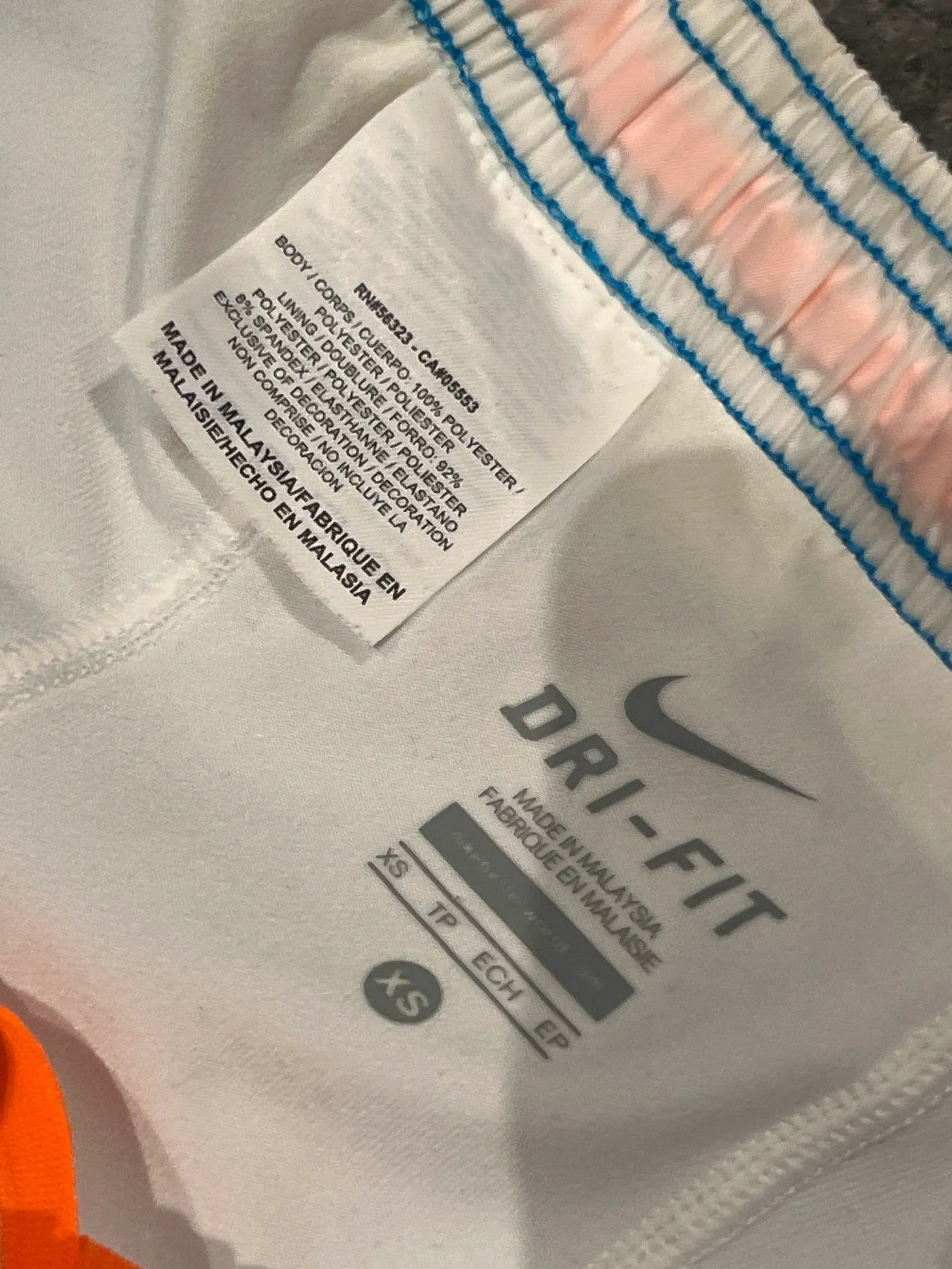 Nike Nike Shorts Size 25" / US 0 / IT 36 - 2 Thumbnail