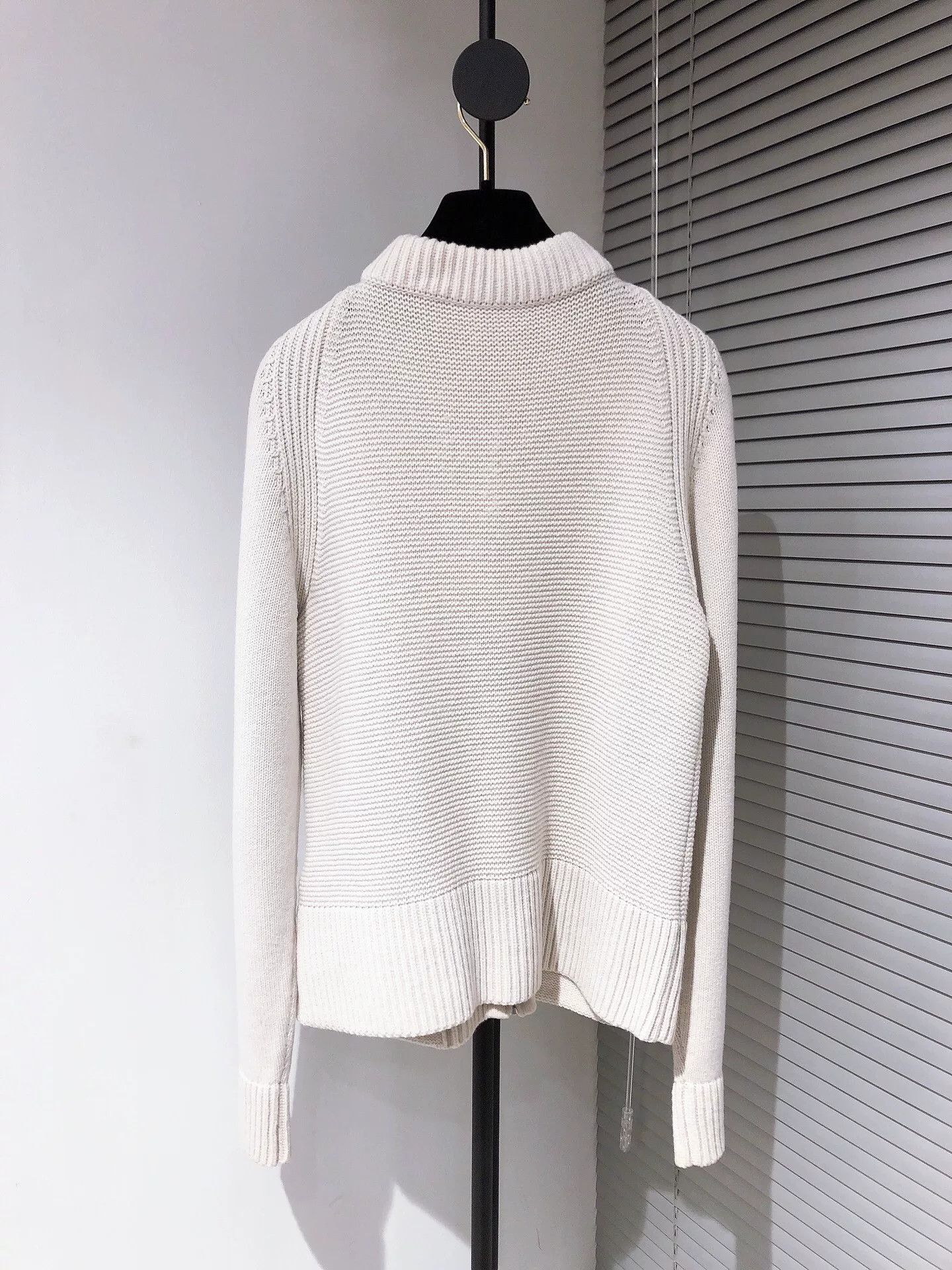 Hermes Hermes Beige Wool Cashmere Cardigan Size US M / EU 48-50 / 2 - 2 Thumbnail