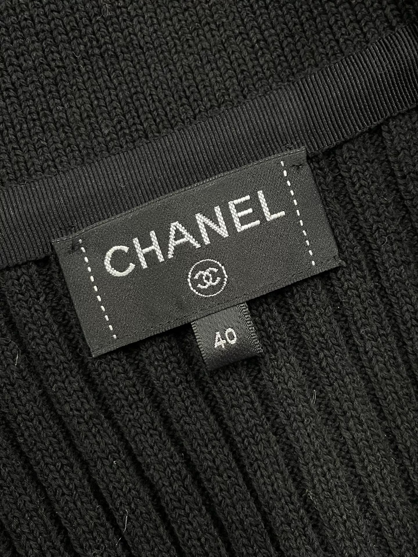 Chanel Chanel Black Gold Button Cardigan Coat Size US L / EU 52-54 / 3 - 4 Thumbnail