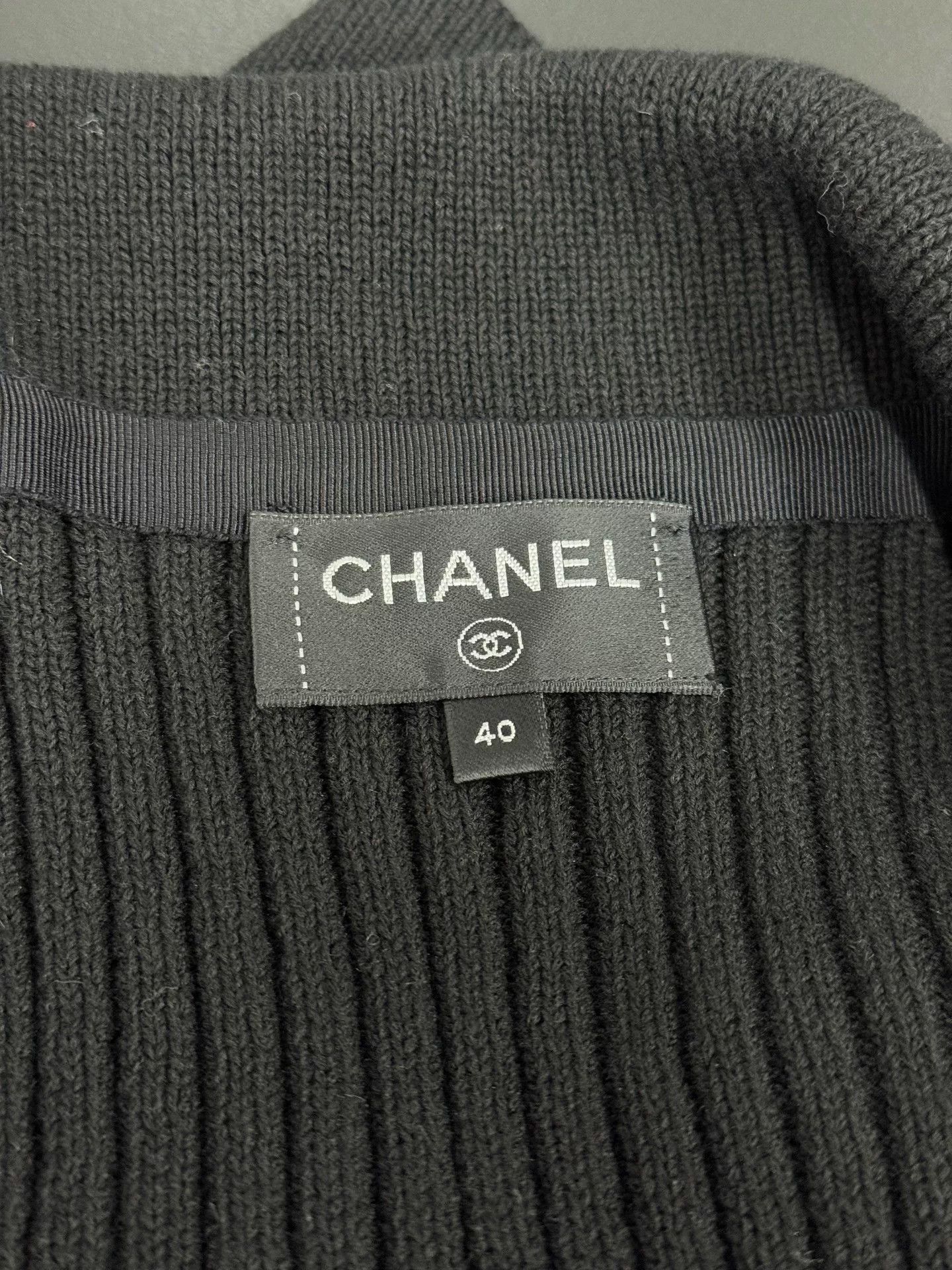Chanel Chanel Black Gold Button Knit Cardigan Size US M / EU 48-50 / 2 - 3 Thumbnail