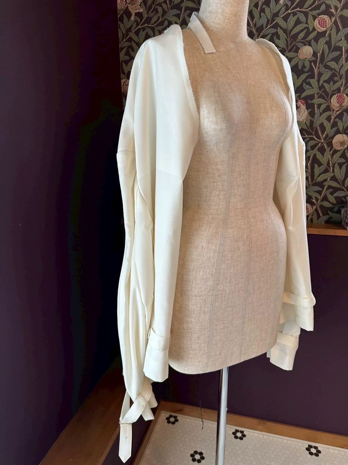 Comme des Garcons COMME des GARCONS Beige Deconstructed Blazer Size US S / EU 44-46 / 1 - 5 Thumbnail