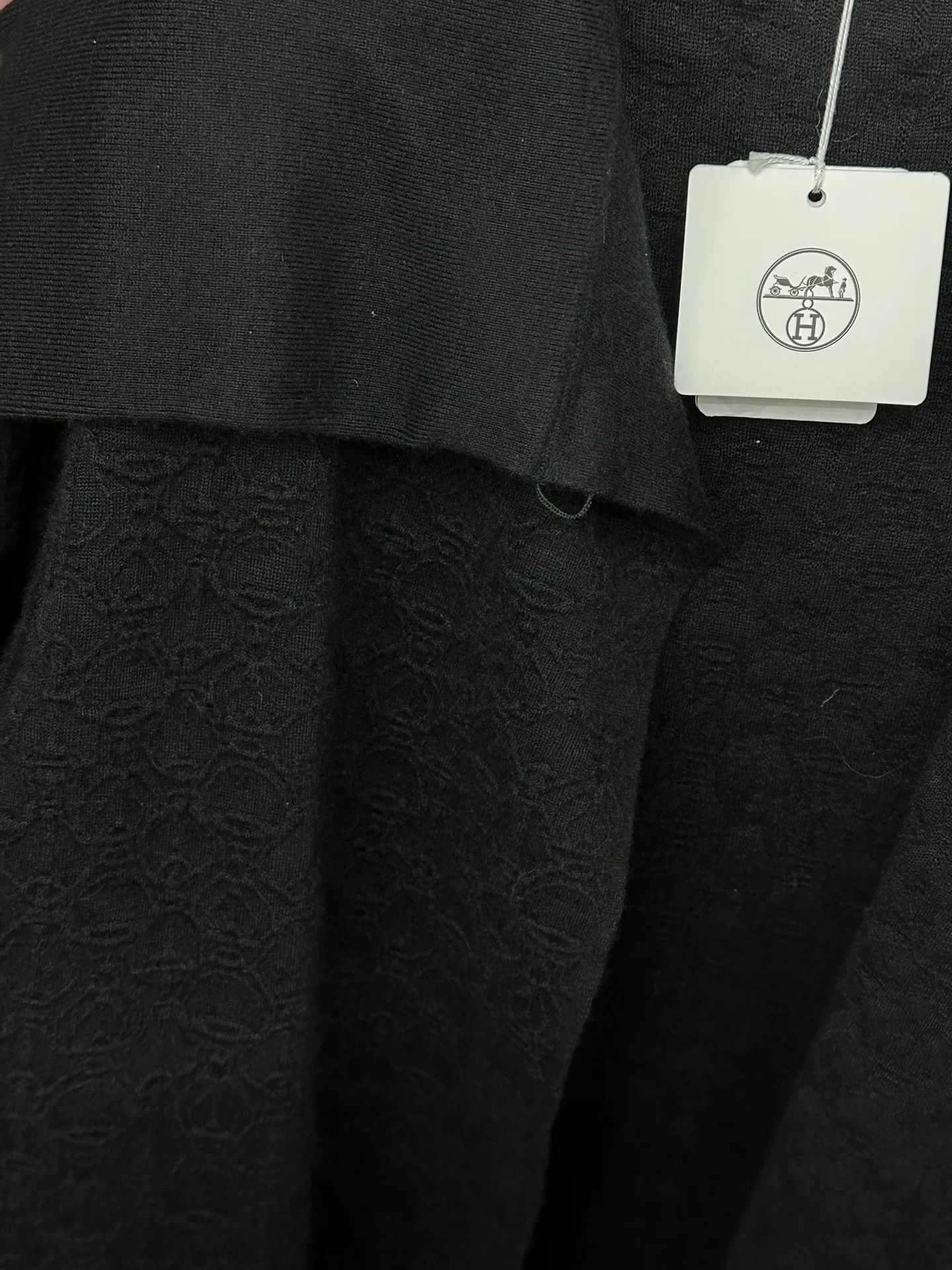 Hermes Hermes Black Cashmere Cardigan Coat Size US M / EU 48-50 / 2 - 2 Thumbnail