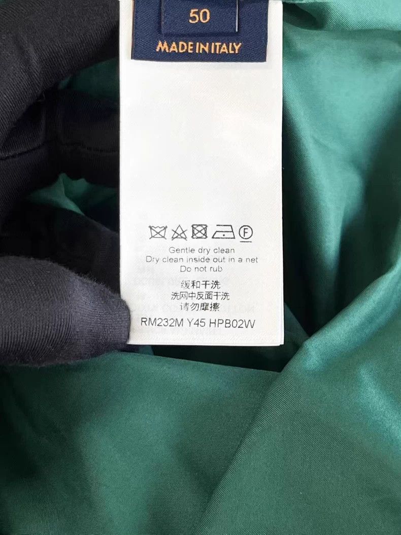 Louis Vuitton Louis Vuitton SS23 Green Logo Bomber Jacket Size US L / EU 52-54 / 3 - 7 Thumbnail