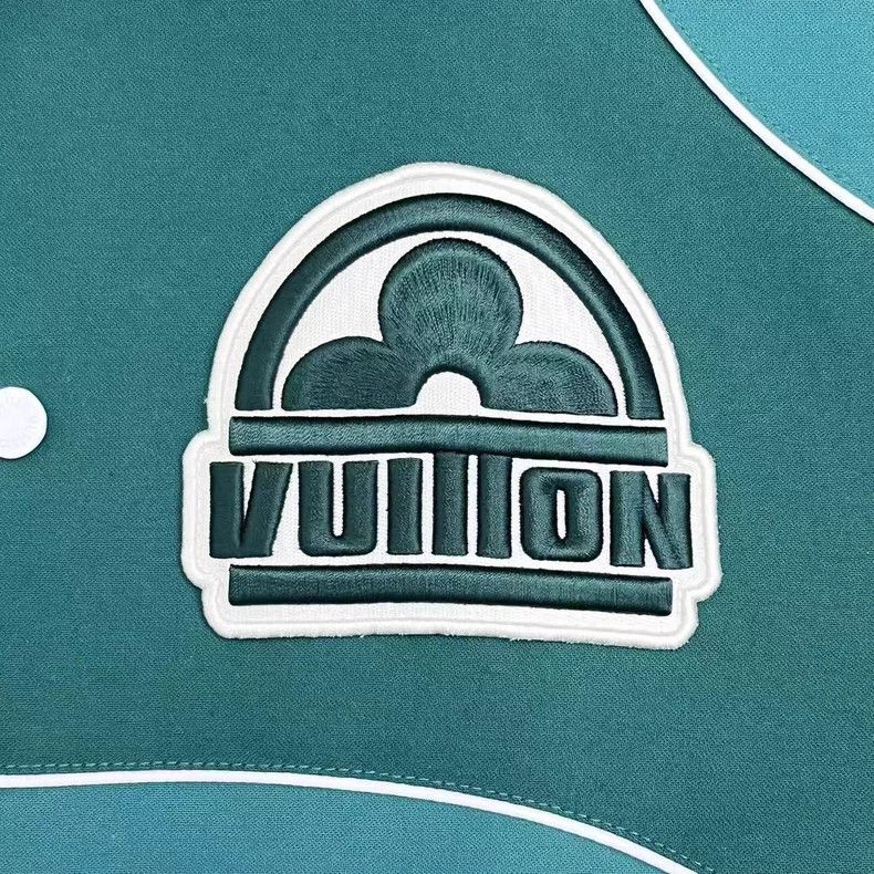 Louis Vuitton Louis Vuitton SS23 Green Logo Bomber Jacket Size US L / EU 52-54 / 3 - 4 Thumbnail