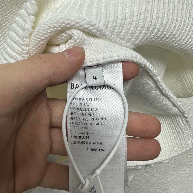 Balenciaga BALENCIAGA Loop Sports Distressed Sweater Size US XS / EU 42 / 0 - 4 Thumbnail