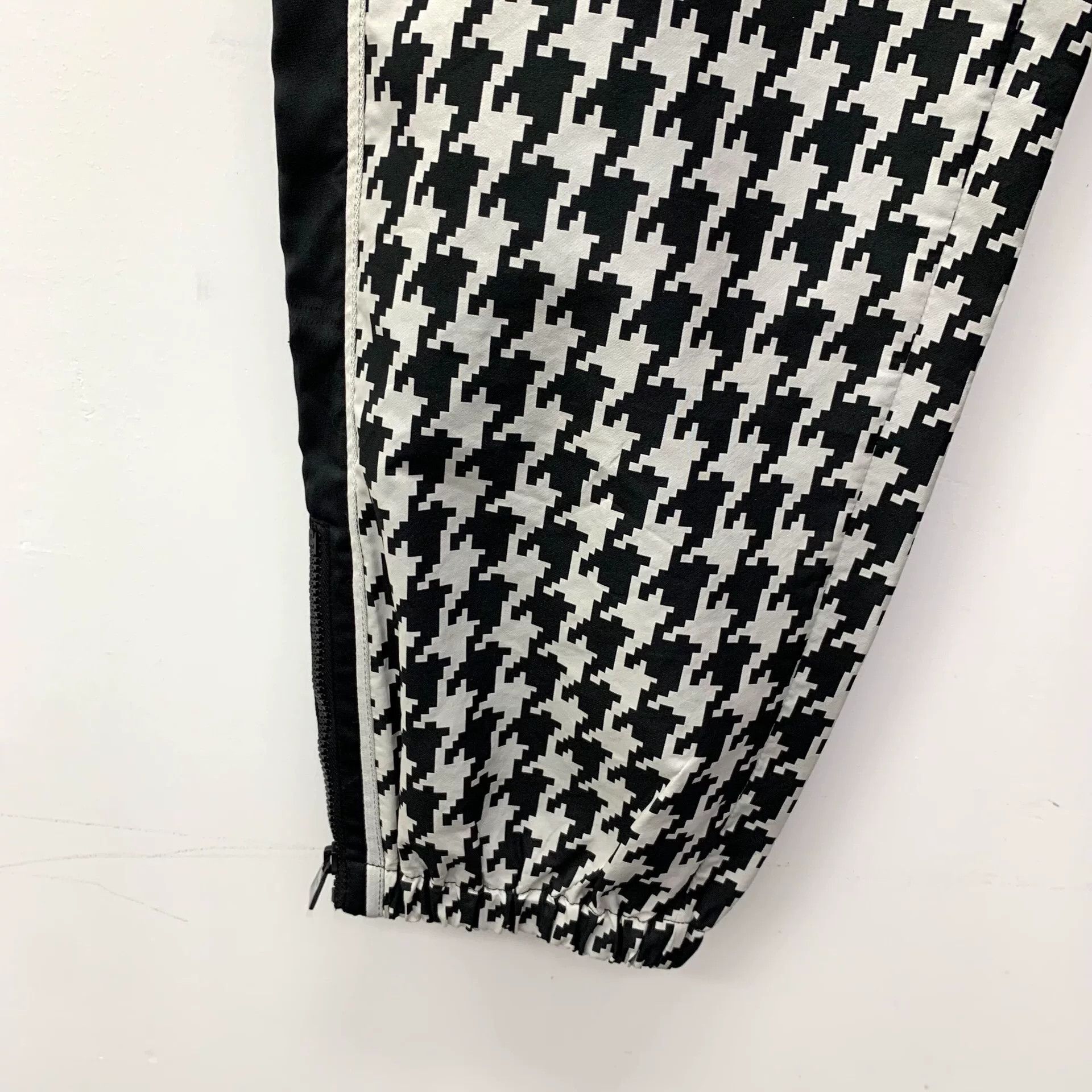 Dior dior black houndstooth jogger pants xs Size 24" / US 00 / IT 34 - 5 Thumbnail