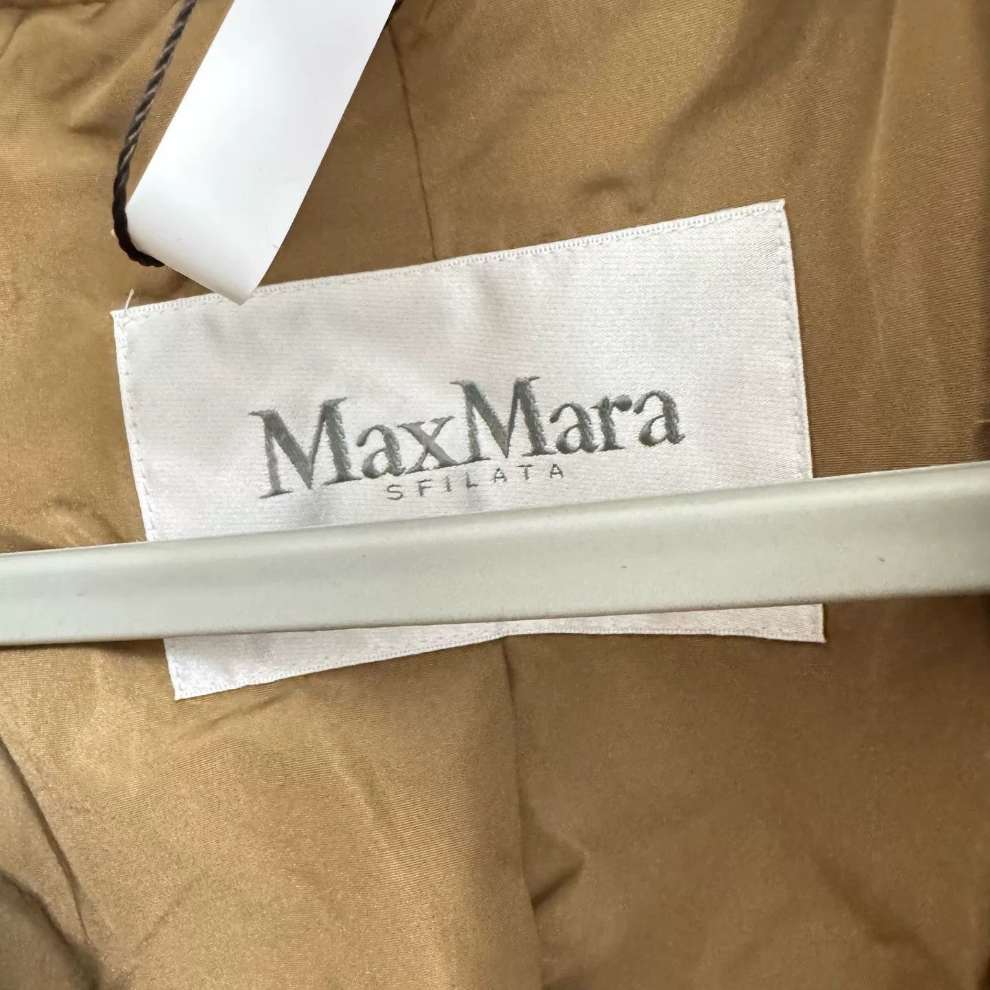 Max Mara long camel teddy wool coat by maxmara Size US M / EU 48-50 / 2 - 2 Thumbnail
