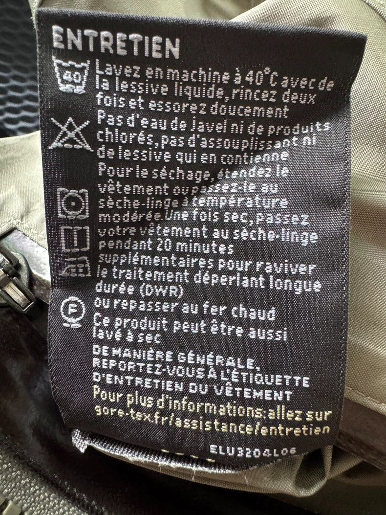 Acronym Acronym J123A-GT 3L Gore-Tex Jacket Size US XS / EU 42 / 0 - 8 Thumbnail