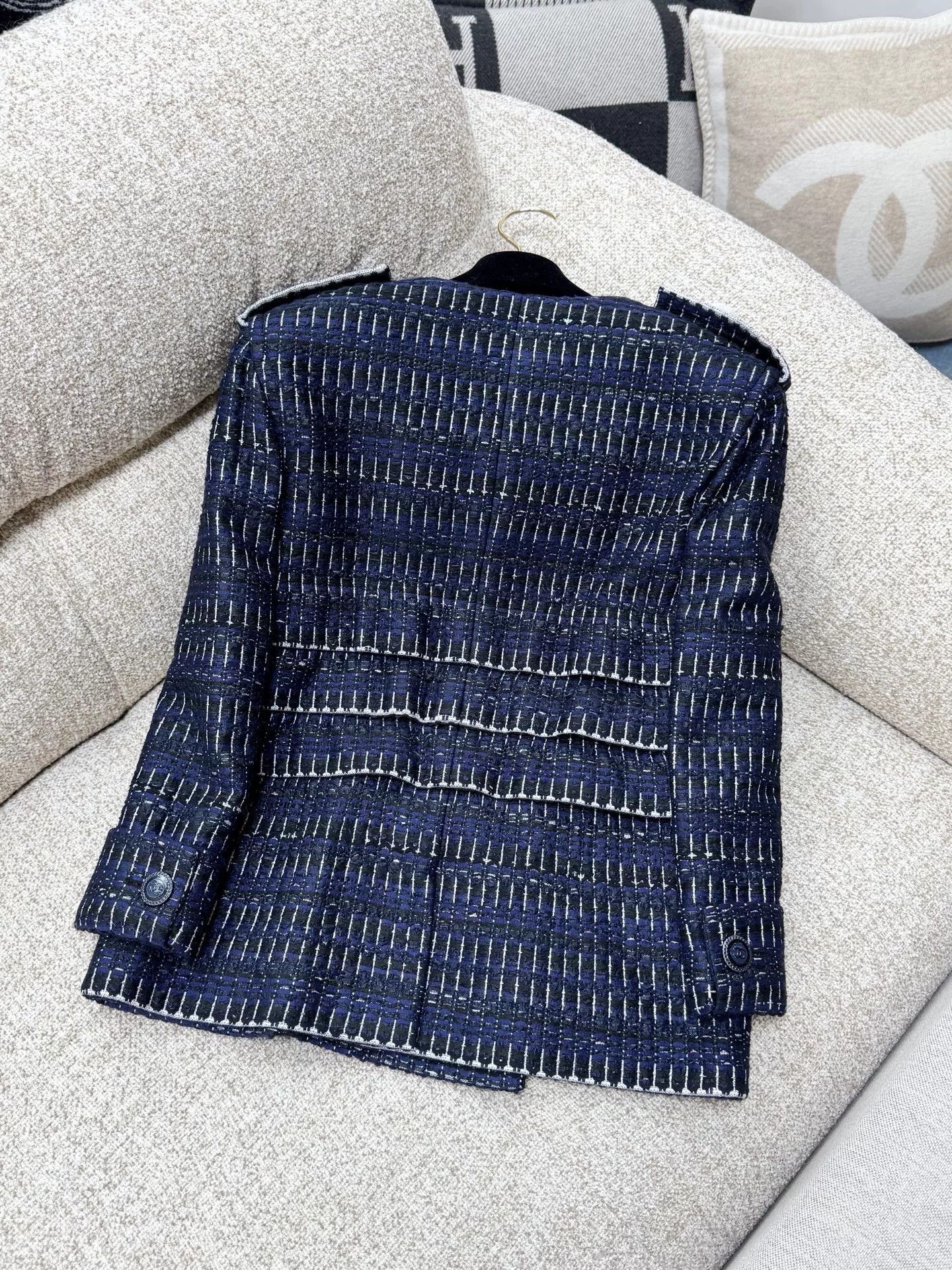 Chanel Chanel Blue Woven Double-Breasted Jacket Size US M / EU 48-50 / 2 - 3 Thumbnail