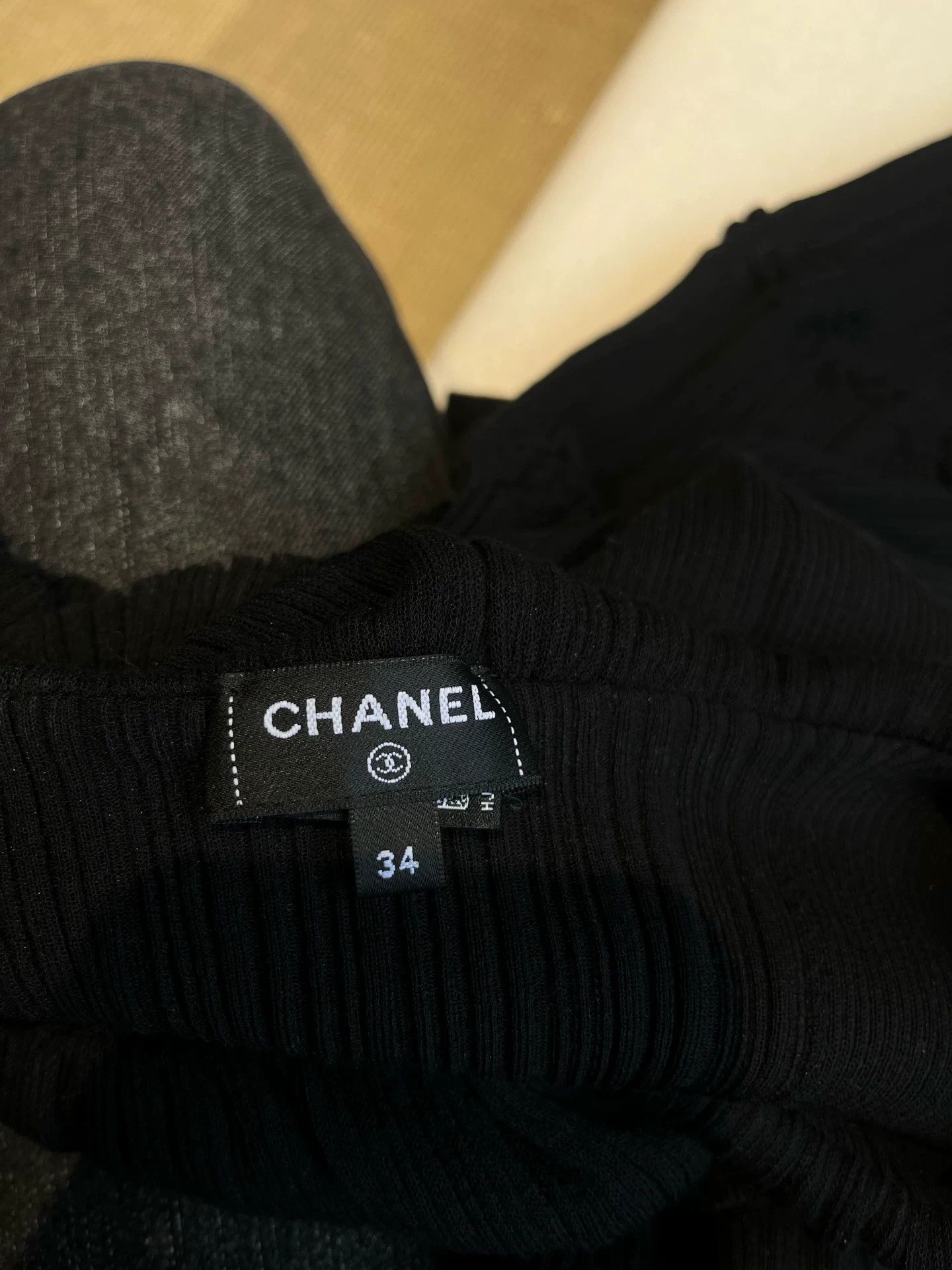 Chanel Chanel 24S Black Ruffled Collar Knit Top Size US S / EU 44-46 / 1 - 3 Thumbnail