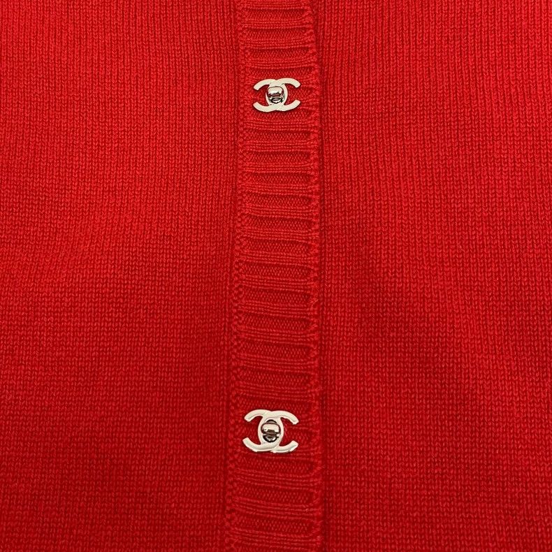 Chanel Chanel Red Cashmere Logo Cardigan Size US XS / EU 42 / 0 - 5 Thumbnail