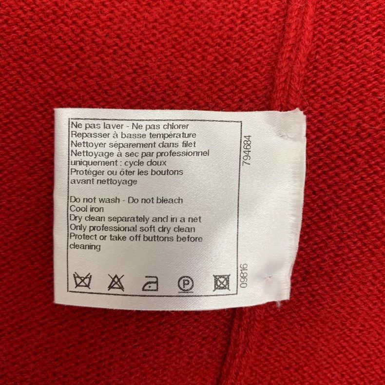 Chanel Chanel Red Cashmere Logo Cardigan Size US XS / EU 42 / 0 - 9 Thumbnail