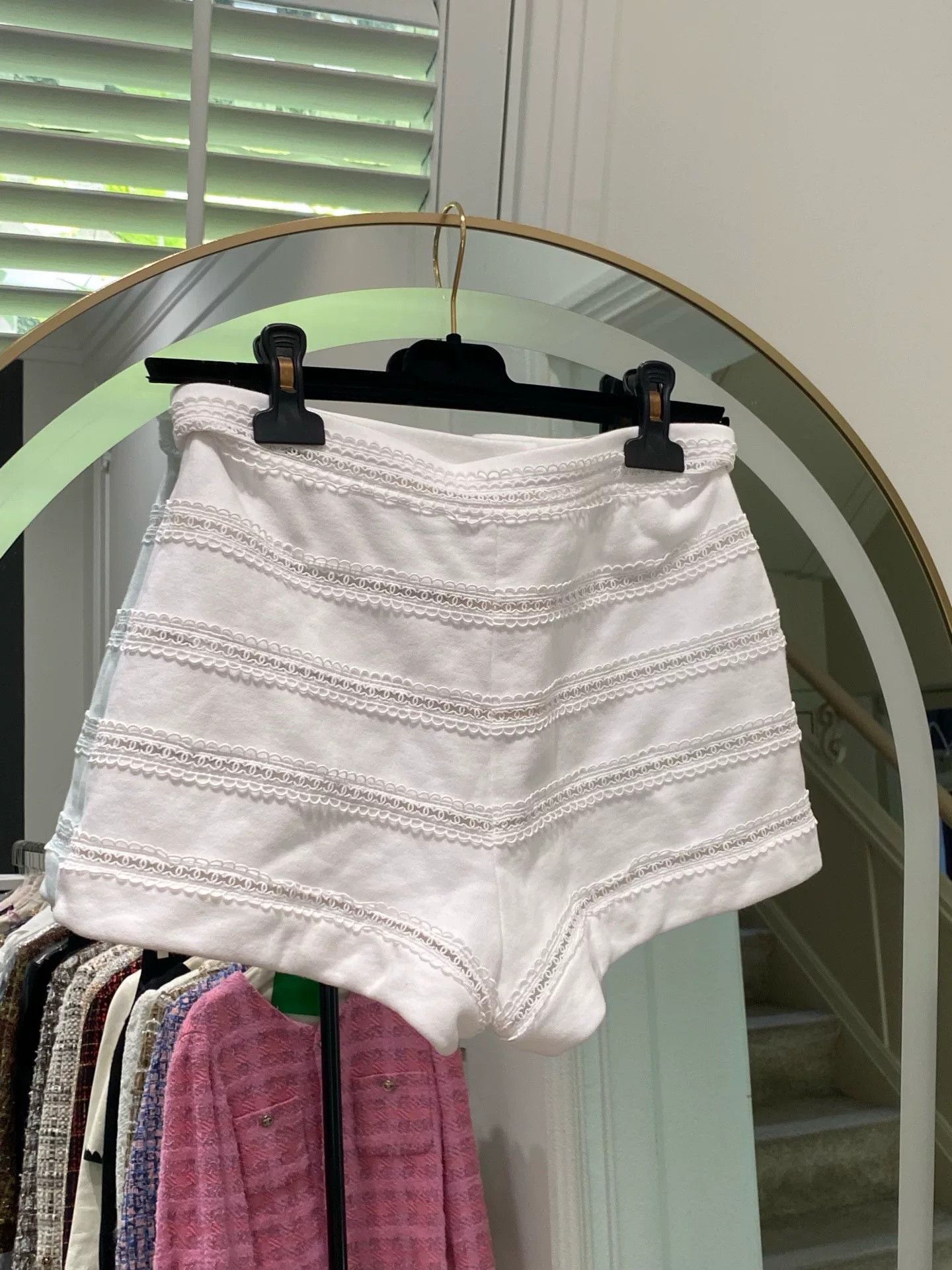 Chanel Chanel 24 Coco Beach White Shorts Size US 36 / EU 52 - 2 Thumbnail
