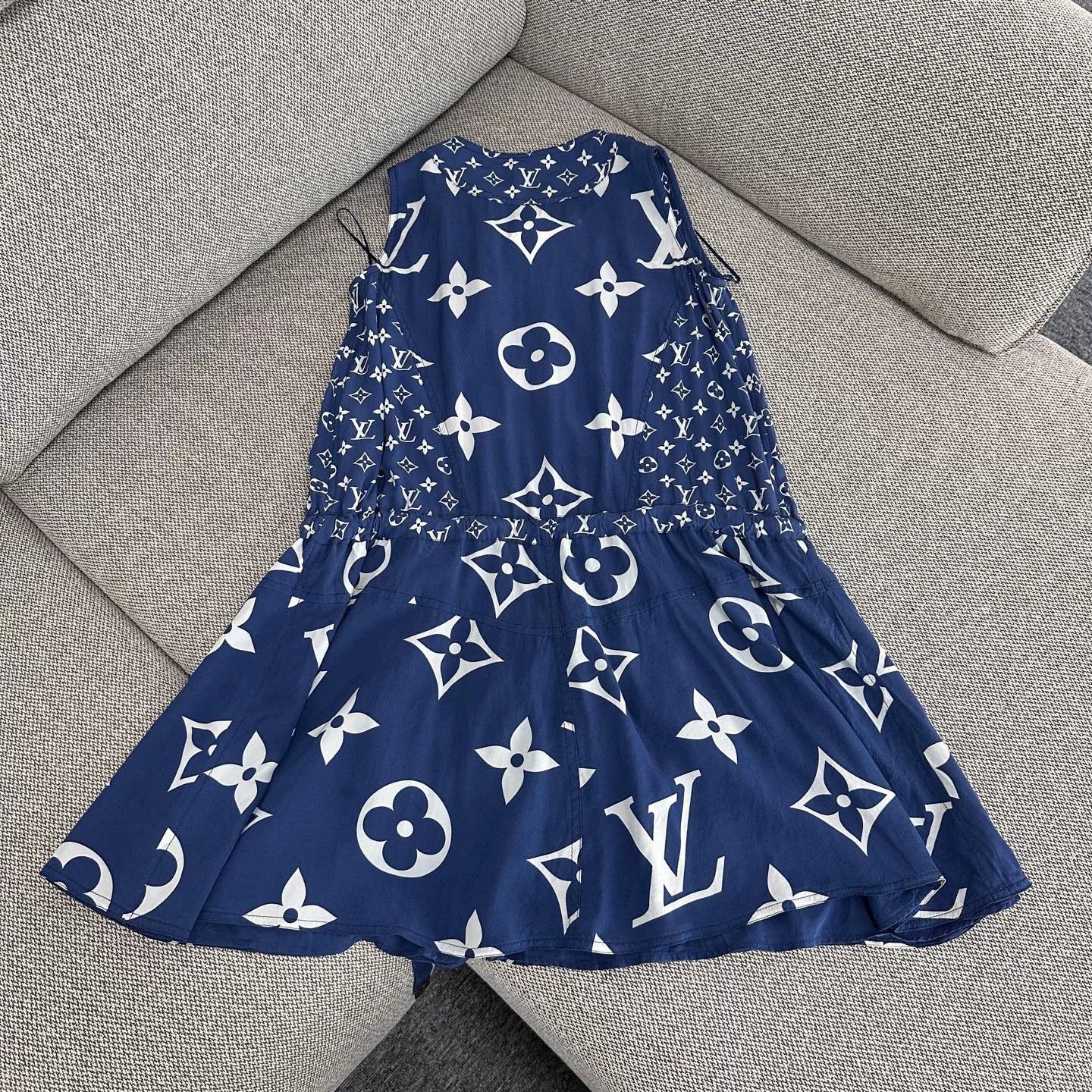 Louis Vuitton Louis Vuitton Sleeveless A-Line Dress Size US XS / EU 42 / 0 - 2 Thumbnail