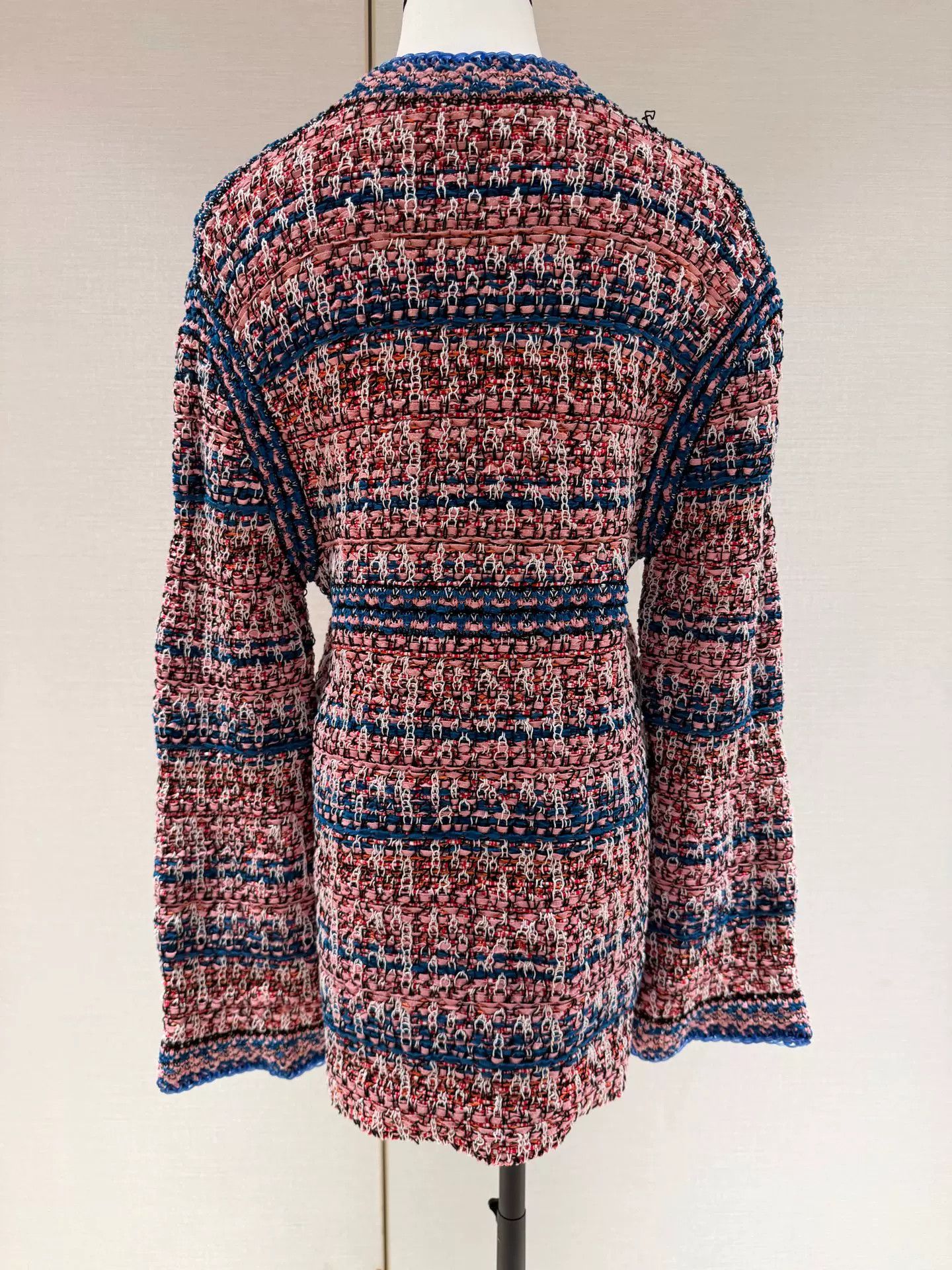 Chanel Chanel Runway Pink Blue Cardigan Size 38 Size US M / EU 48-50 / 2 - 2 Thumbnail