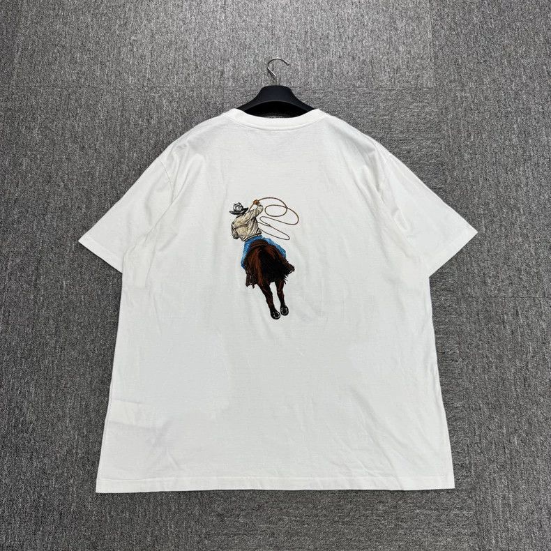 Louis Vuitton Louis Vuitton Denim Embroidered T-Shirt Size US L / EU 52-54 / 3 - 6 Thumbnail