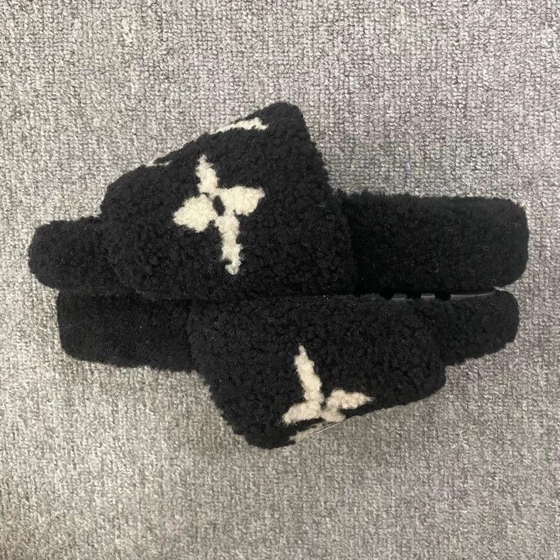 Louis Vuitton LOUIS VUITTON Flat Thong Slippers Size US 6 / IT 36 - 4 Thumbnail