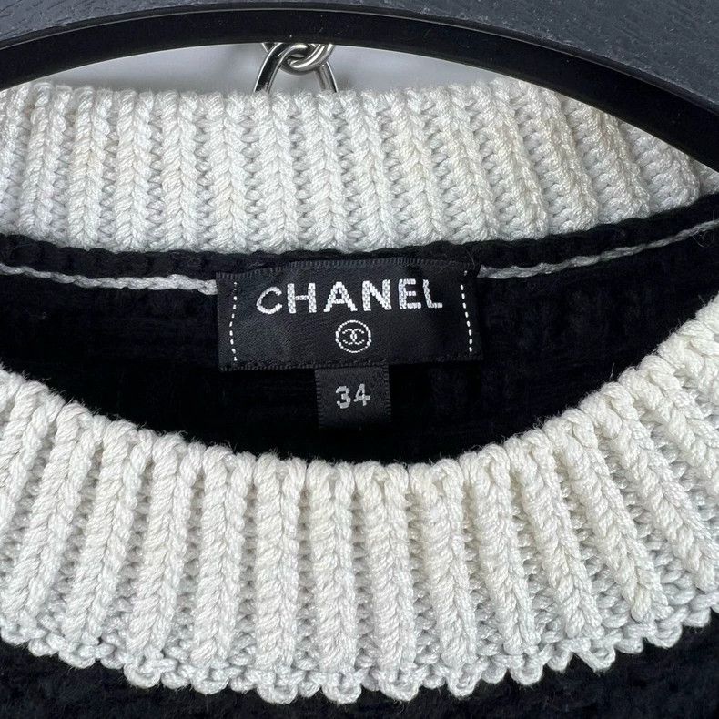 Chanel Chanel Castle Series Logo Knit Sweater Size US XS / EU 42 / 0 - 4 Thumbnail