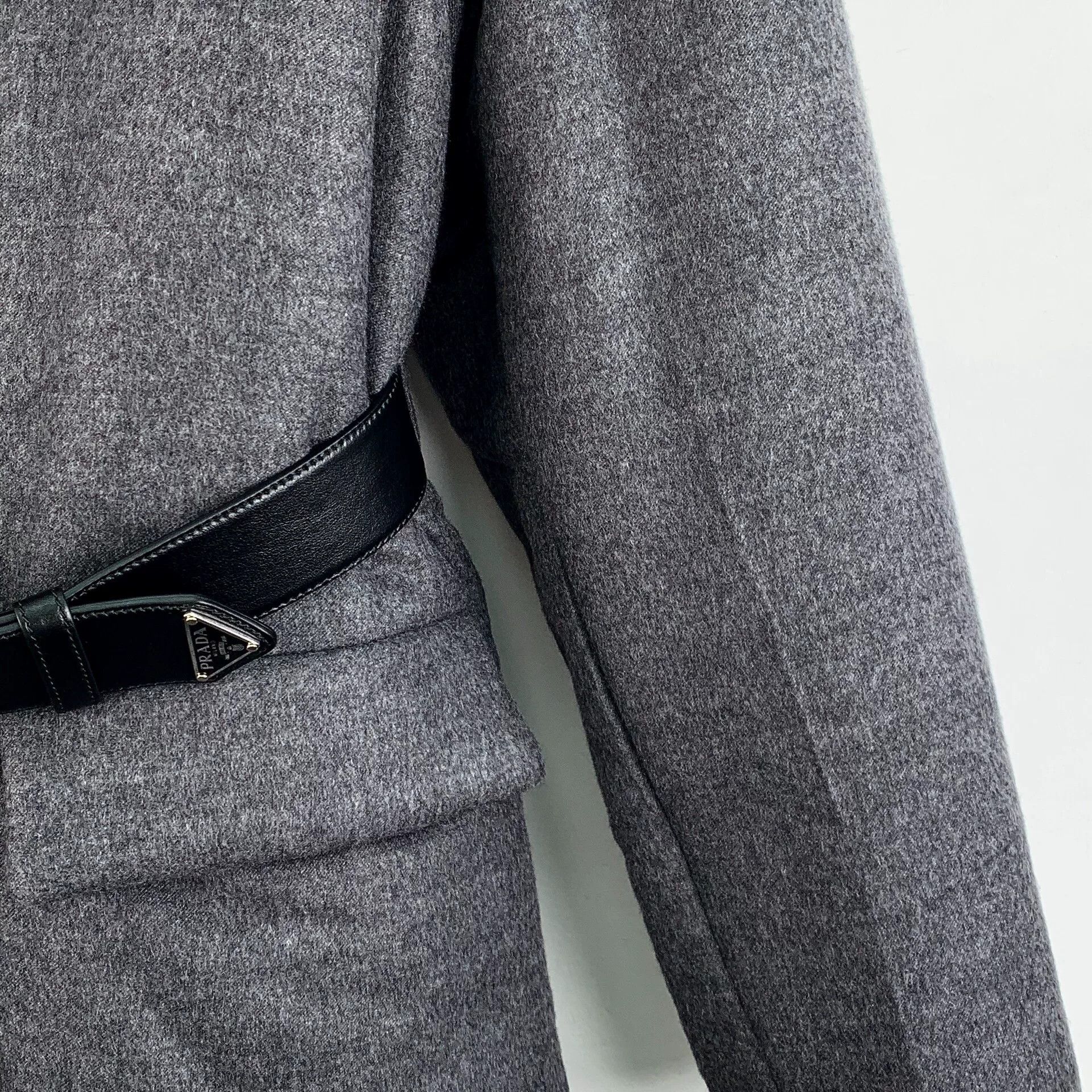 Prada Prada Gray Cashmere Collar Long Coat Size US XS / EU 42 / 0 - 4 Thumbnail