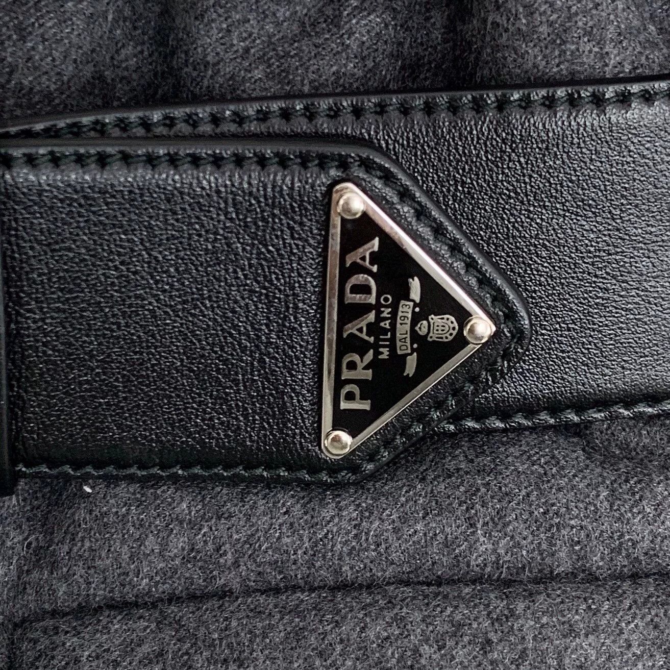 Prada Prada Gray Cashmere Collar Long Coat Size US XS / EU 42 / 0 - 6 Thumbnail
