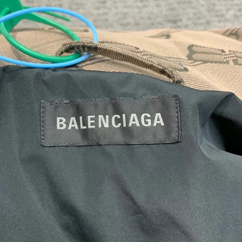 Balenciaga Balenciaga Double B Print Puffer Jacket Size US M / EU 48-50 / 2 - 4 Thumbnail