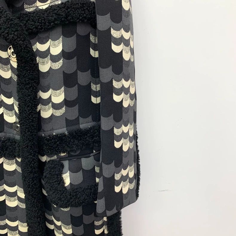 Prada Prada Wool Printed Double-Breasted Coat Size US S / EU 44-46 / 1 - 4 Thumbnail