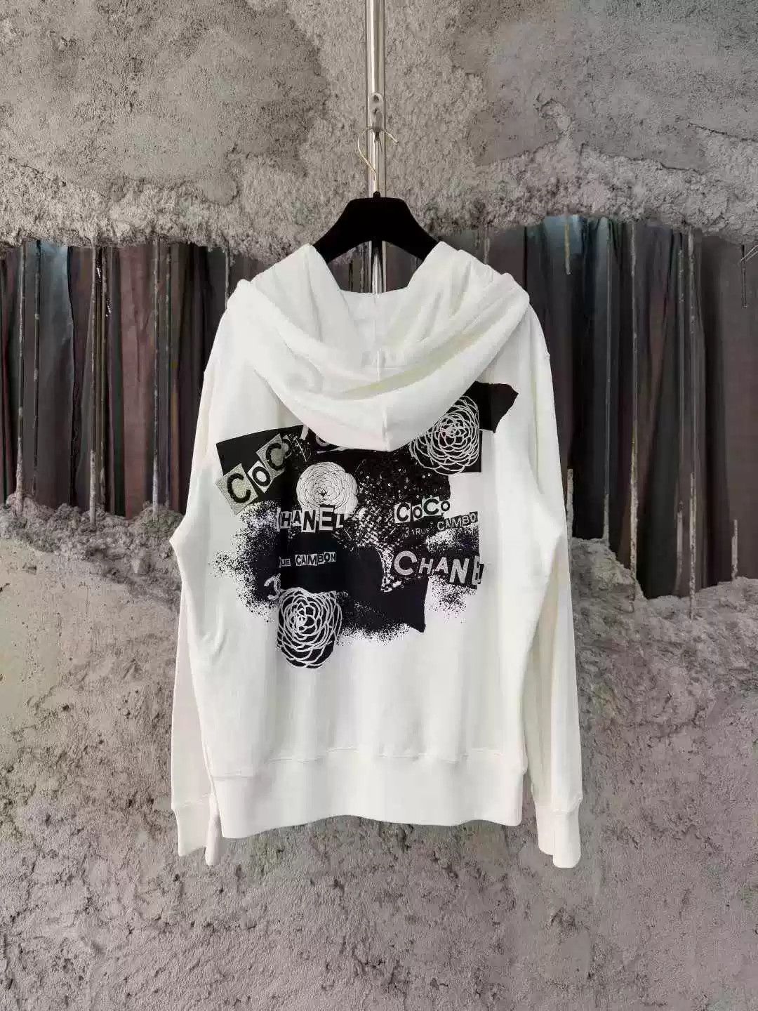 Chanel Chanel White Zip-Up Jacket Size US L / EU 52-54 / 3 - 2 Thumbnail
