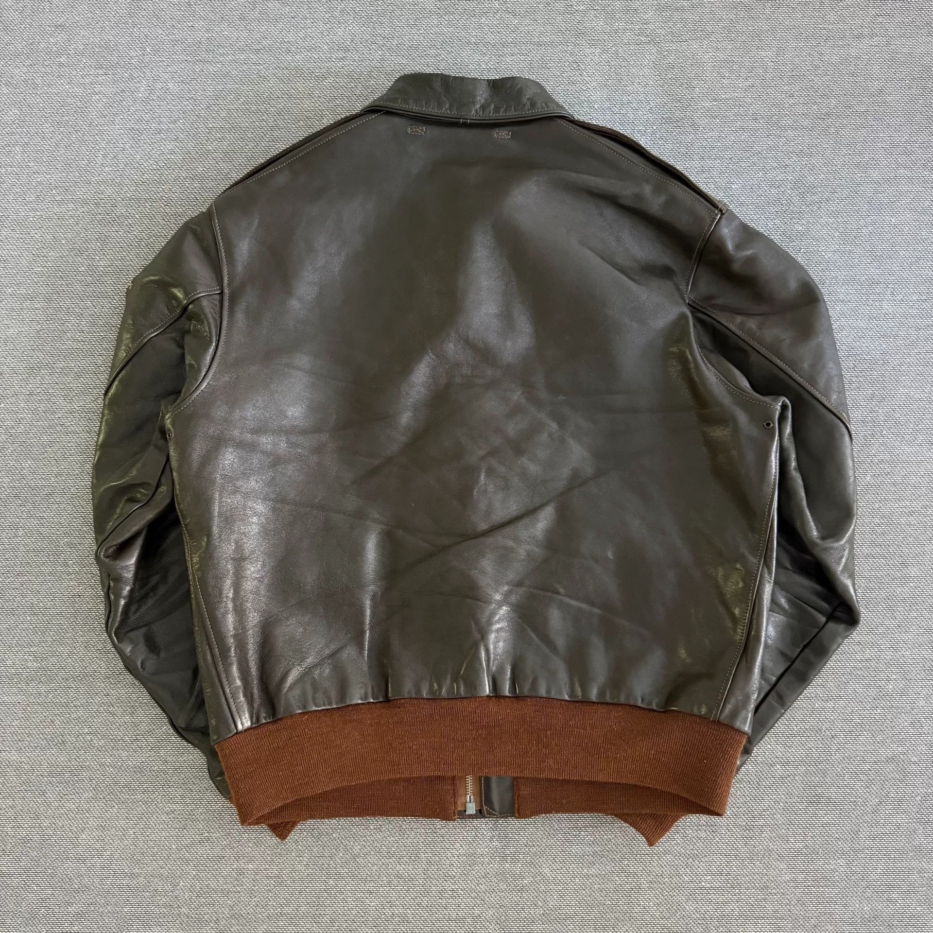 TOYS McCOY Toys McCoy A2 Flight Jacket in Brown Leather Size US L / EU 52-54 / 3 - 2 Thumbnail