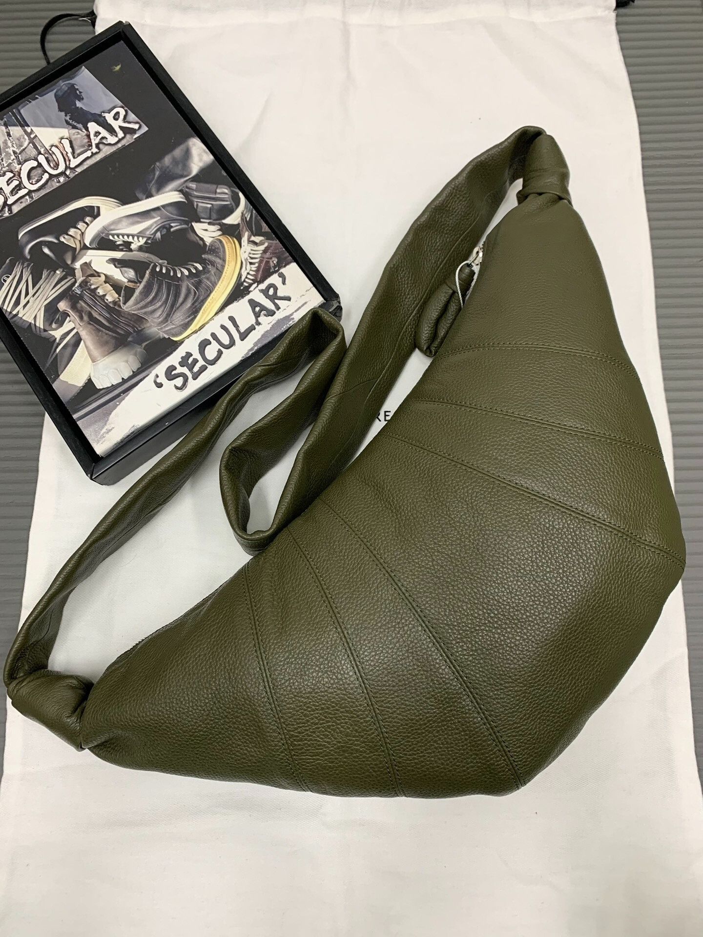 Lemaire Lemaire Green Leather Croissant Shoulder Bag Size ONE SIZE - 2 Thumbnail